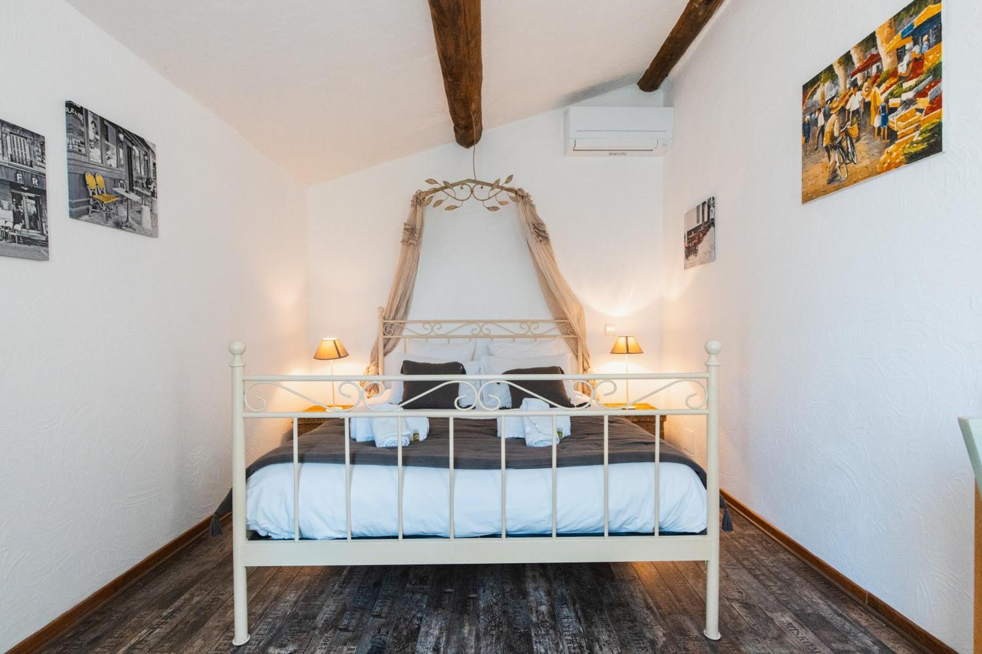 Chambre D'Hotes - B&B - Fleur De Coton Chez Manon En Luberon Lagnes Экстерьер фото